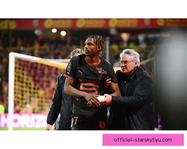 雅凯左肩伤势恐缺阵数周 或需手术治疗