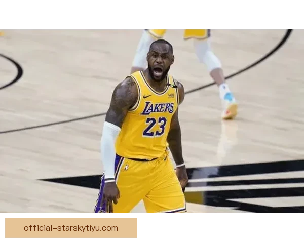 公牛宣布科林斯右脚趾伤退赛季 进入自由市场